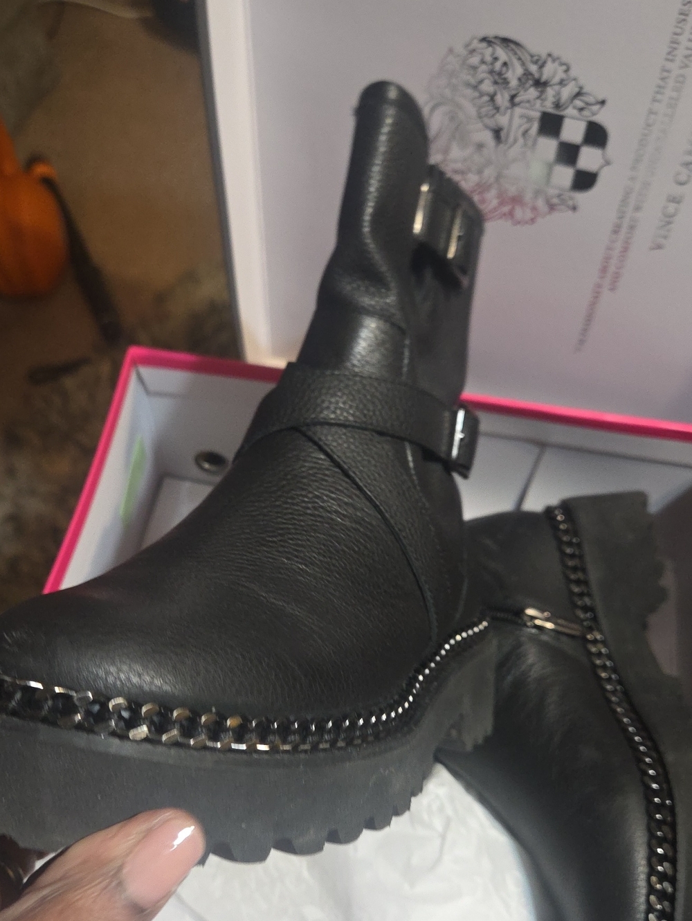 Vince Camuto Black Leather Buckle & Chain Trim Heeled Ankle Boots